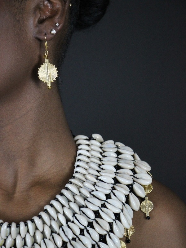 Boucles d'oreilles en Poids Akan Soleil