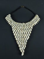 Collier en cauris
