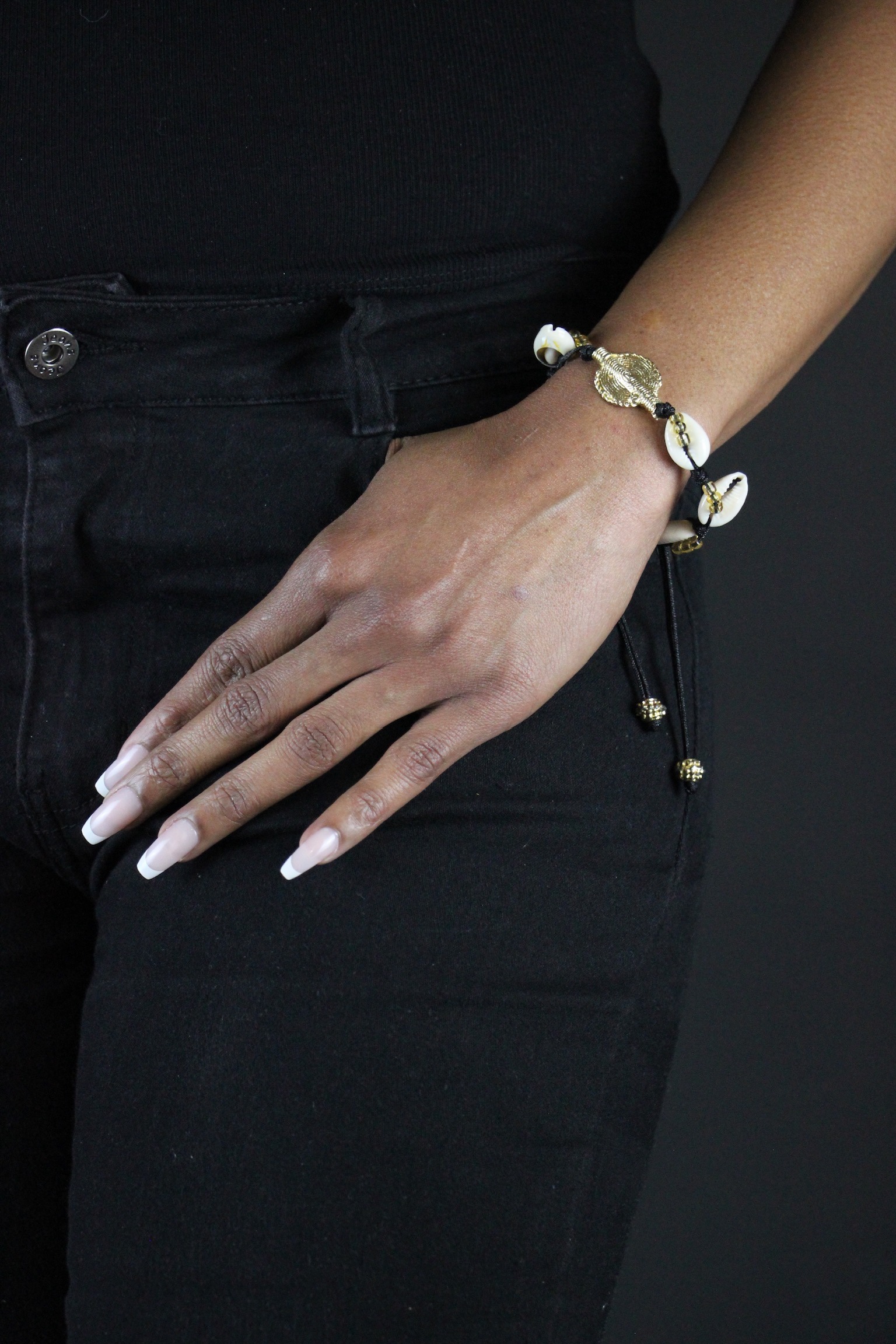 Bracelet en Poids Akan et Cauris
