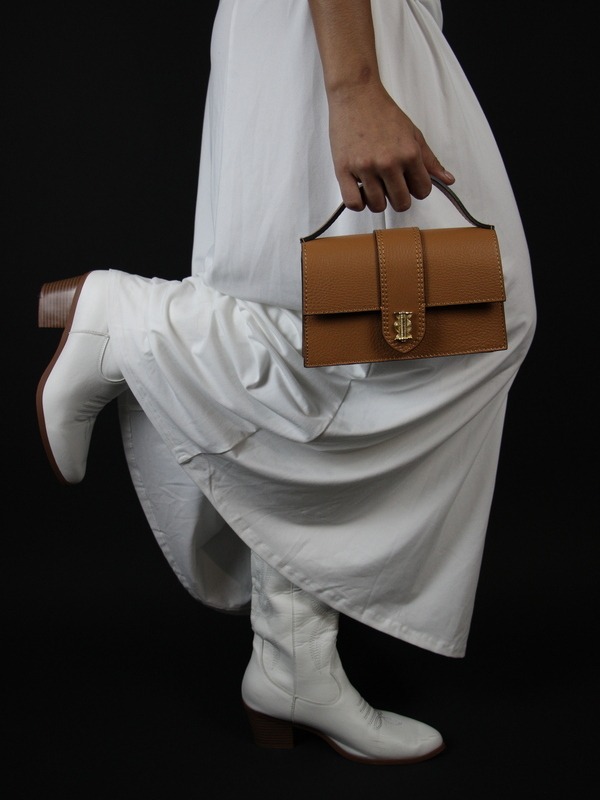 PETIT SAC EN CUIR CAMEL RECTANGULAIRE AVEC POIDS AKAN