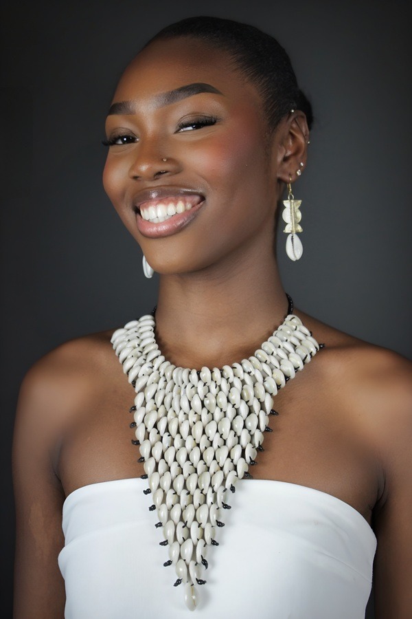 Collier en cauris