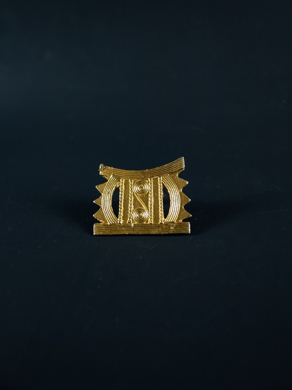 Bague en Poids Akan Trône
