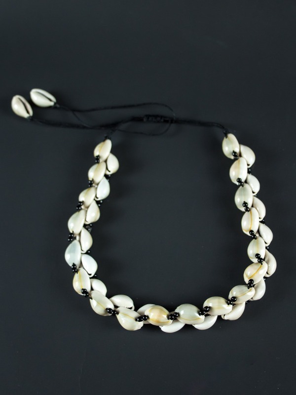 Collier en cauris mixte – bijou de tête- bijou 2-en-1