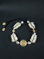 Collier en cauris avec poids Akan