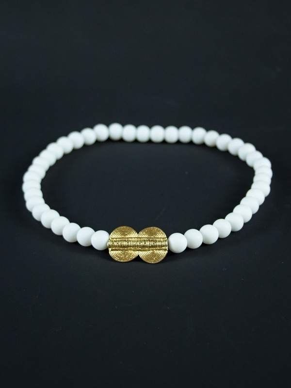 Collier mixte blanc avec un Poids Akan