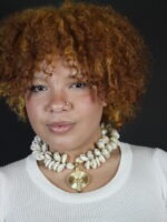 Collier en cauris avec poids Akan avec cordon ajustable