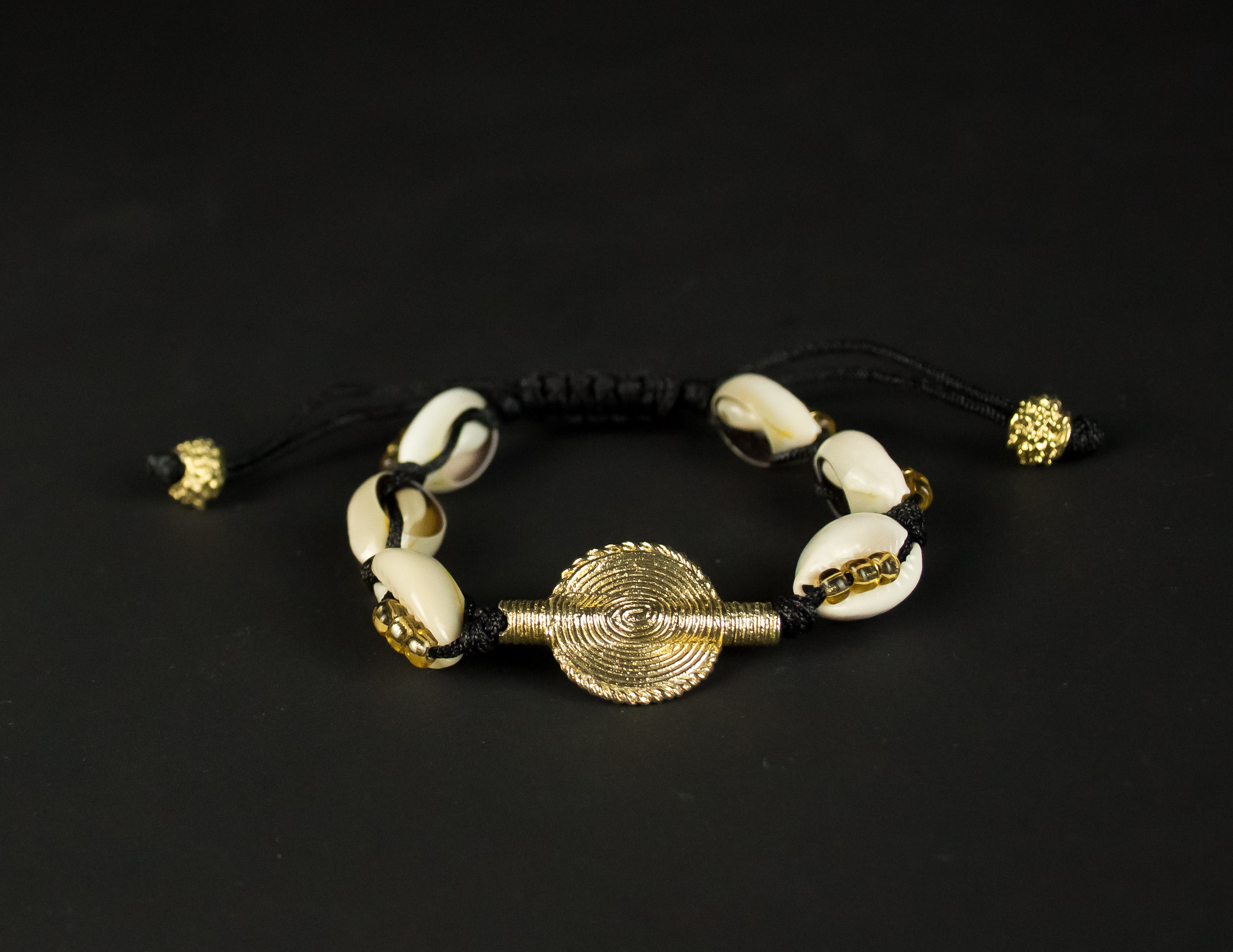 Bracelet en Poids Akan et Cauris