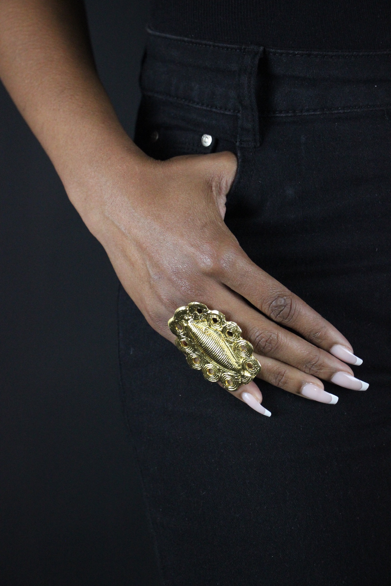 Bague en Poids Akan ovale - Pièce unique